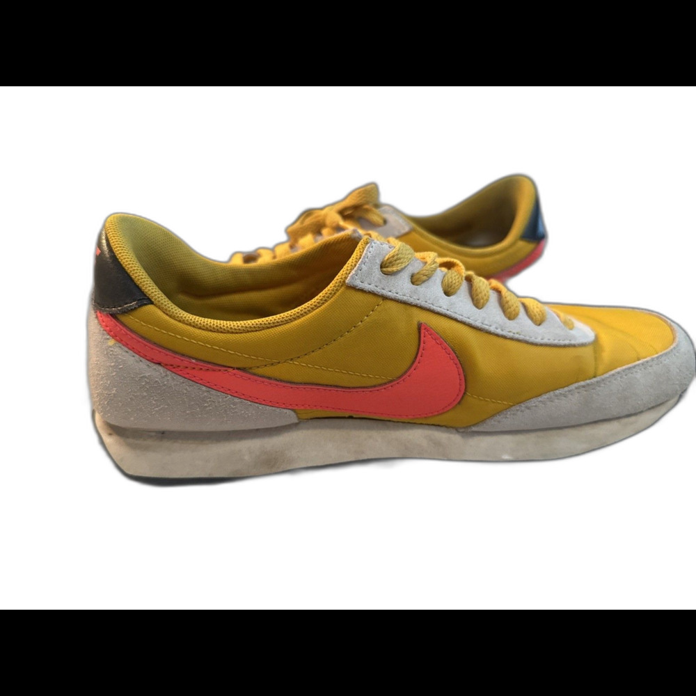 NIKE DayBreak Shoes WOMENS 8.5 Waffle Sole Dark Sulfur Yellow Crimson CK2351-701